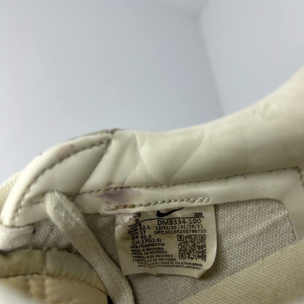 Nike White and Blue Sneakers with Gum Sole - Picture 6 of 7
